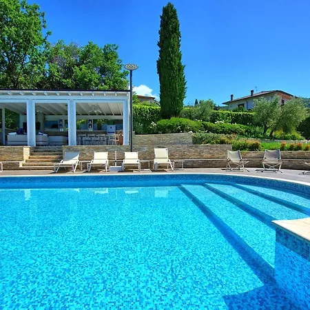 Villa Casa White By Posarellivillas